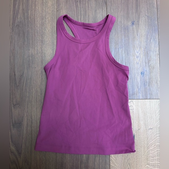 Lulu Align Tank - Picture 2 of 2